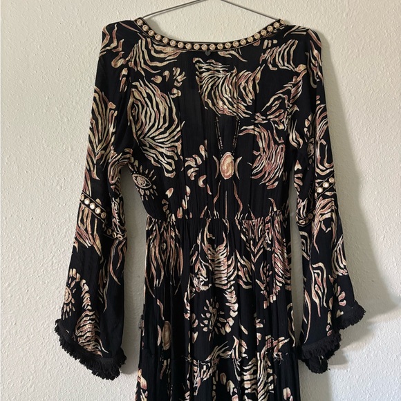 Floral Boho Maxi Dress - Picture 6 of 8